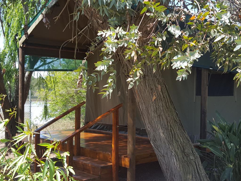 Hoopenburg Guesthouse Klapmuts エクステリア 写真