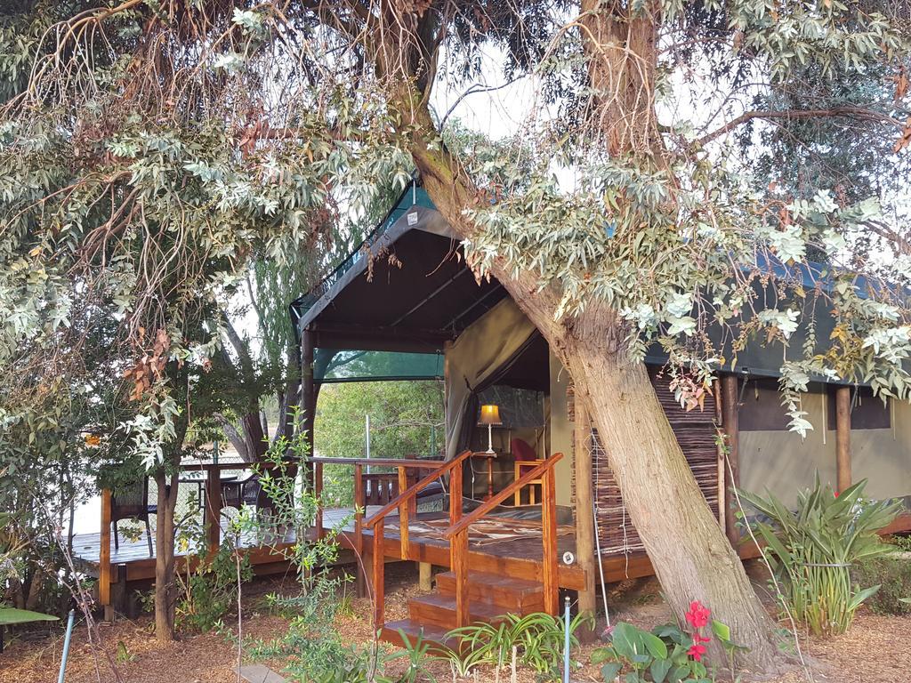 Hoopenburg Guesthouse Klapmuts エクステリア 写真