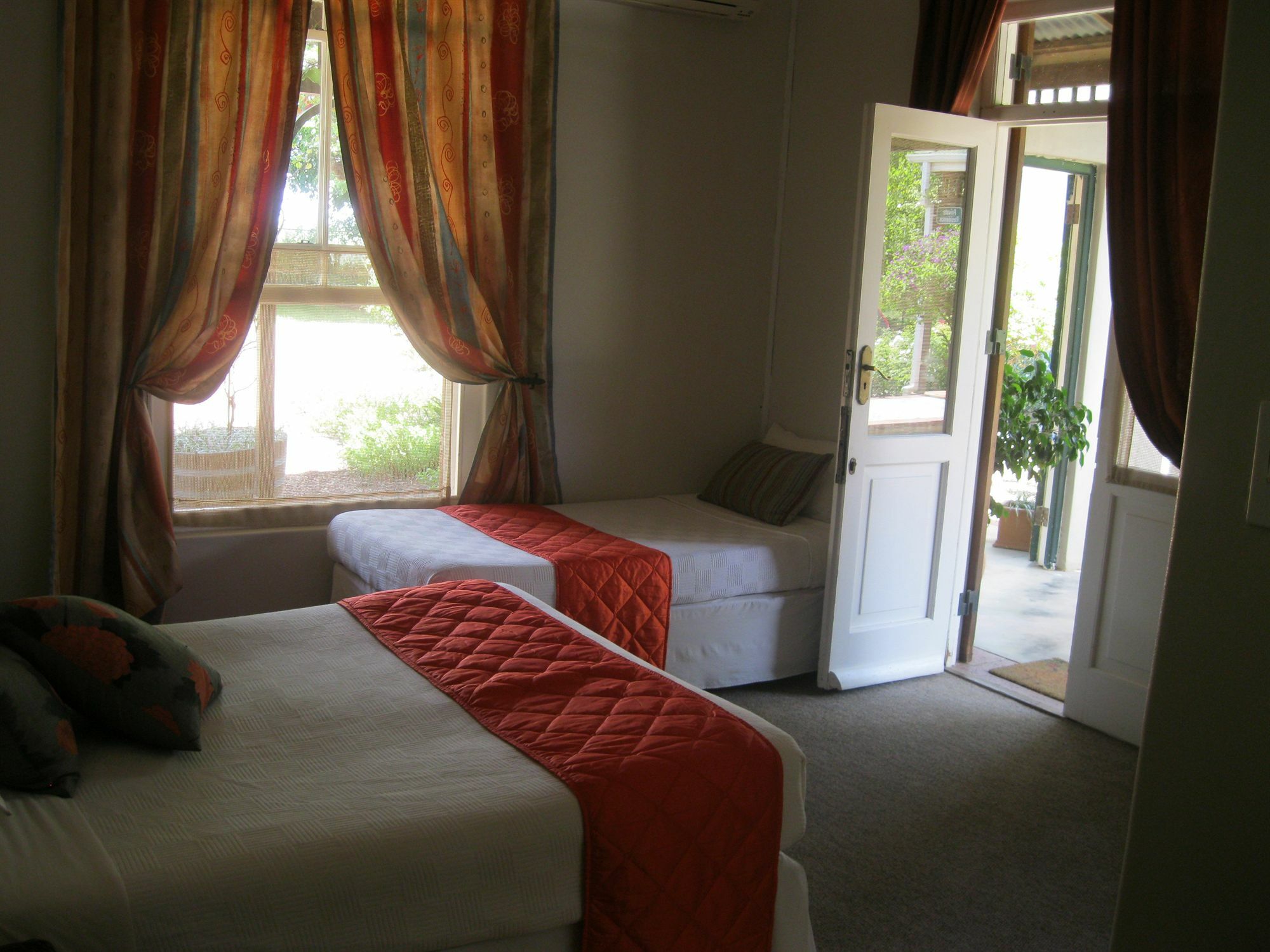 Hoopenburg Guesthouse Klapmuts エクステリア 写真